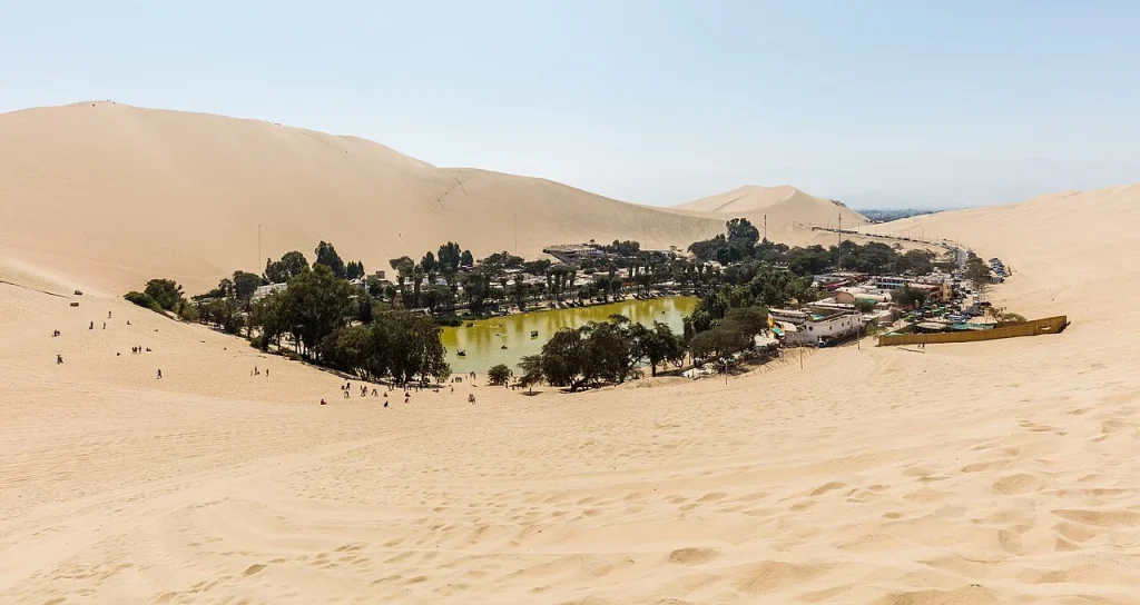 Huacachina y Paracas, Perú